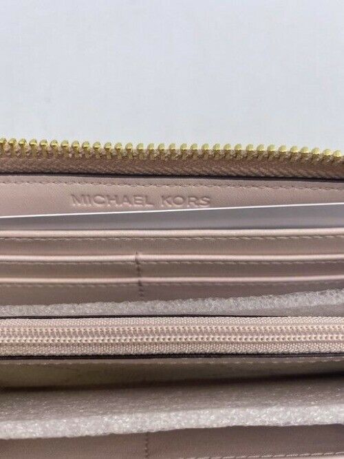 Michael Kors Pink New Jet Set Travel Large Logo Qu Solto Sig Coated Wallet