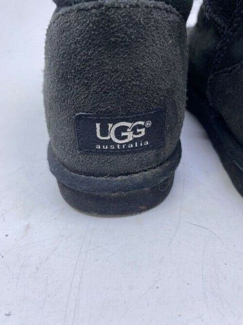 Ugg Australia Black Classic Mid Bootsbooties Size Us