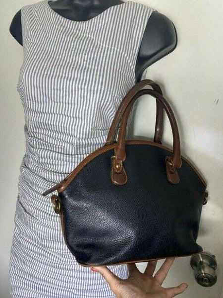 coach shoulder bag vintage handbag great find black brown leather tote