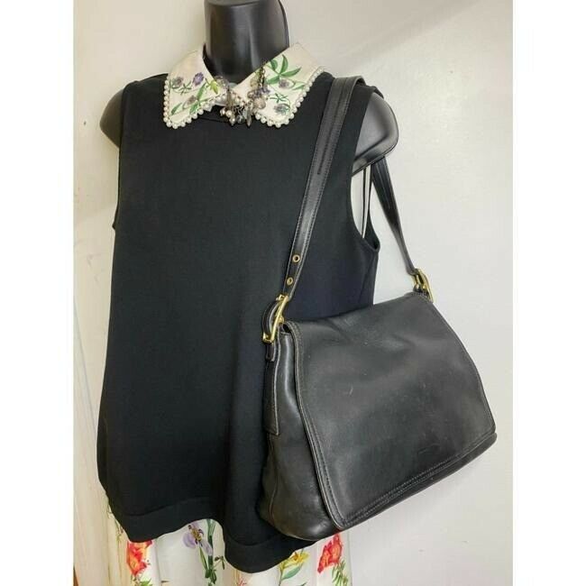 coach vintage black leather shoulder bag