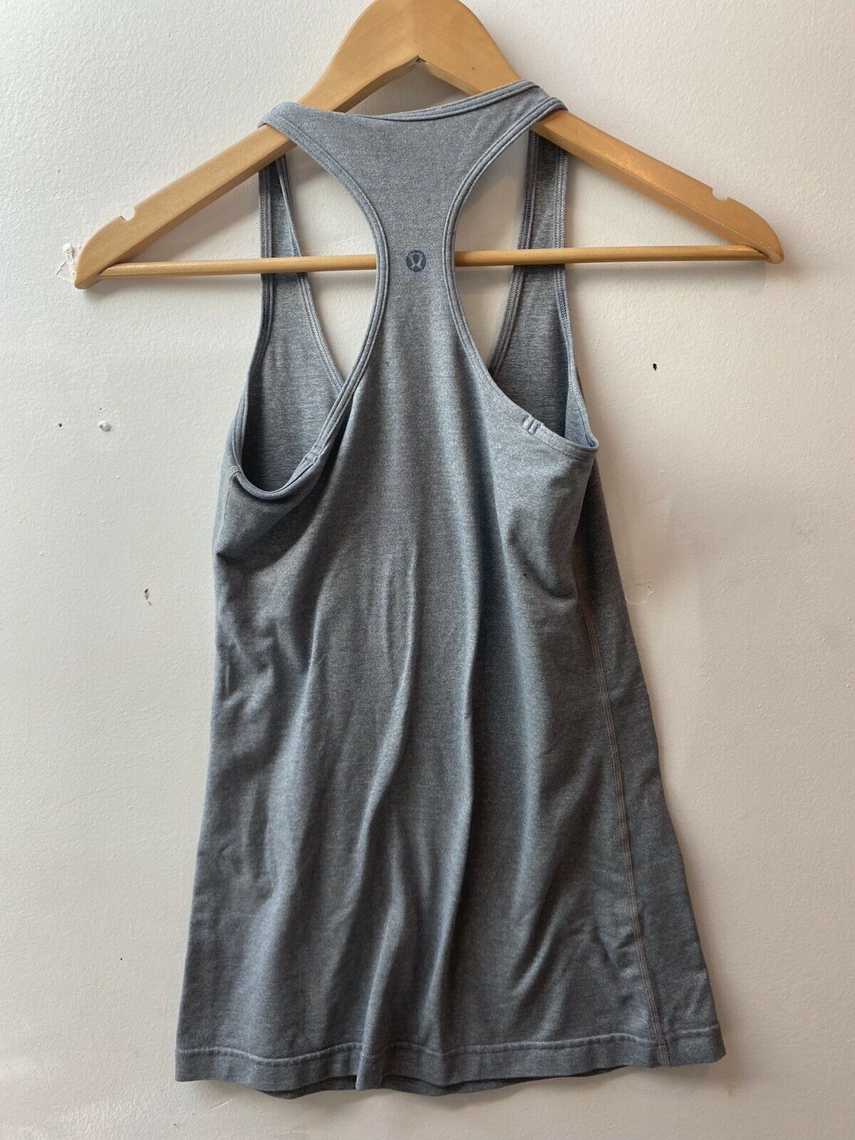 lululemon tank top size 4