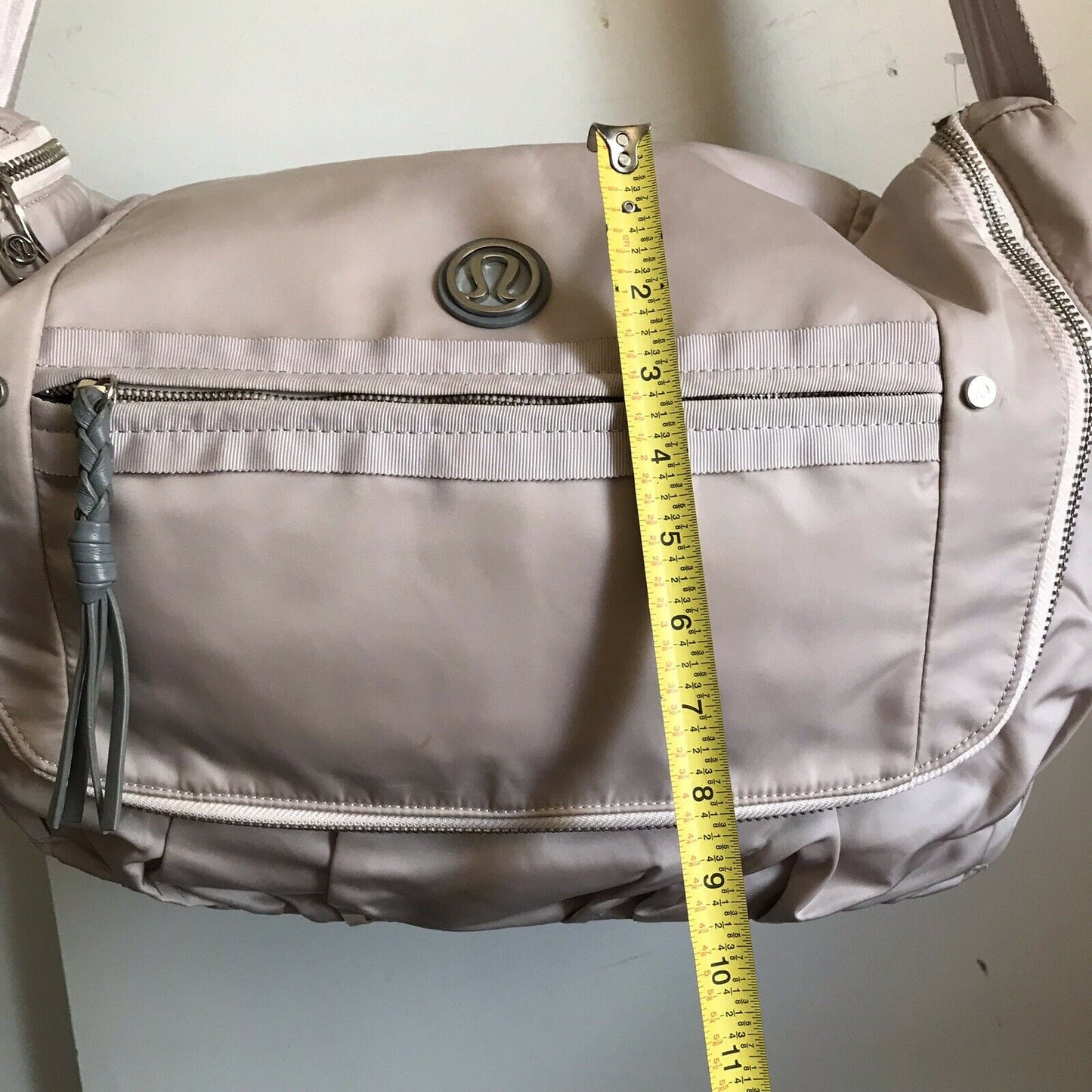 LULULEMON Pink Large Nylon Messenger Style Crossbody