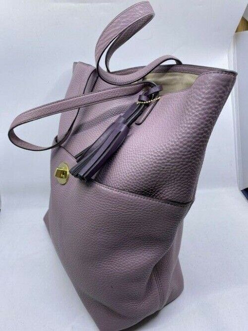 Coach shopping xl great condition msrp purple leather tote