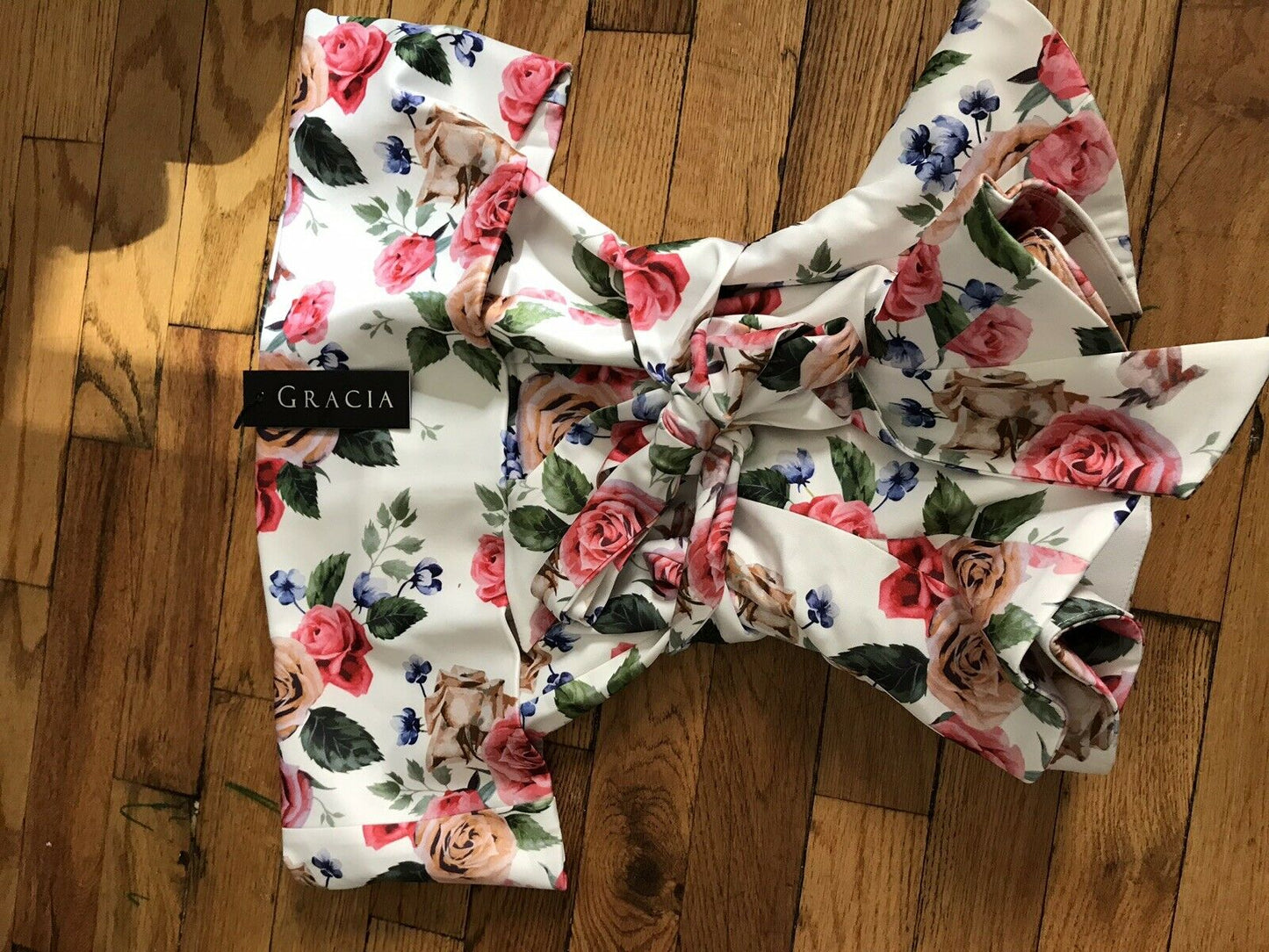 NWT! Gracia floral off The Shoulder Top