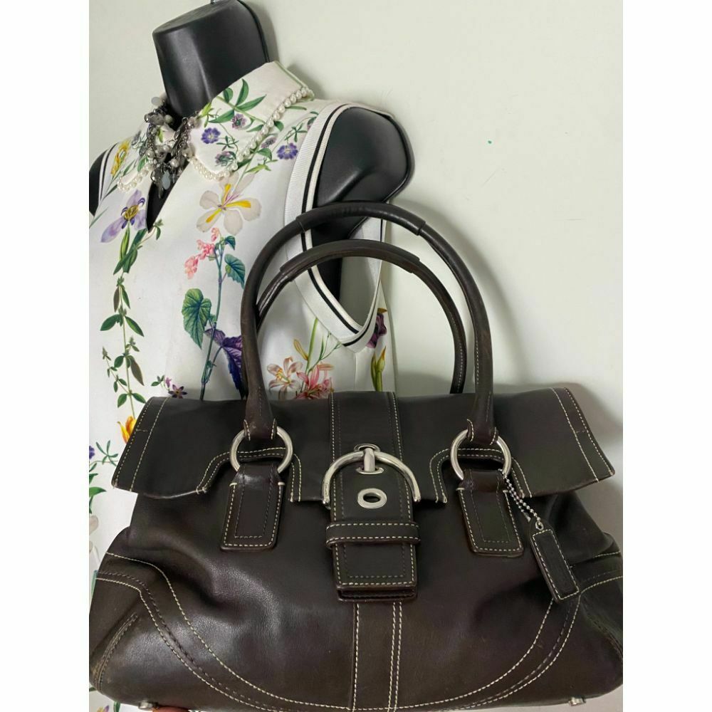 COACH Medium/ Large Leather Brown Shoulder Bag