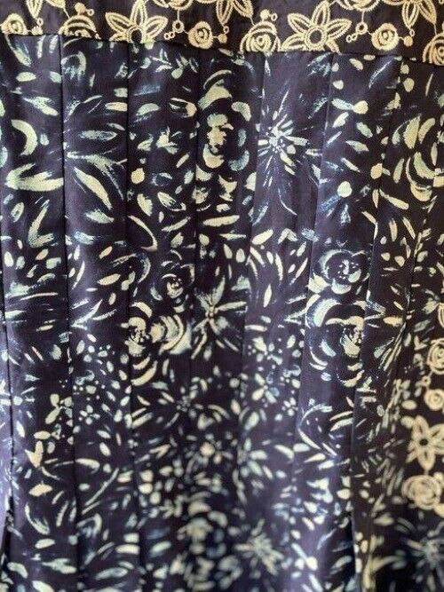 Nicole Miller navy white floral msrp small blouse