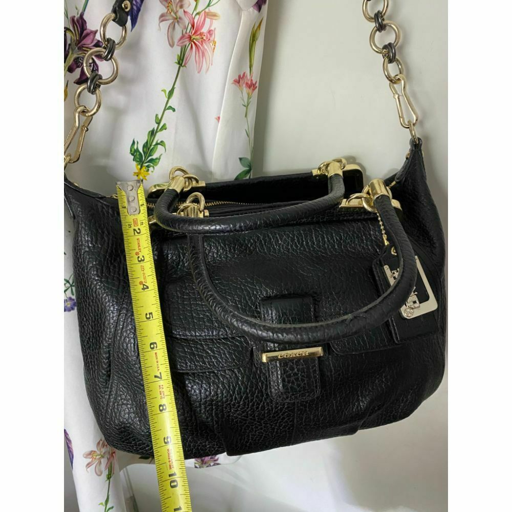 COACH XL Leather Black Shoulder Bag Very Good Condition