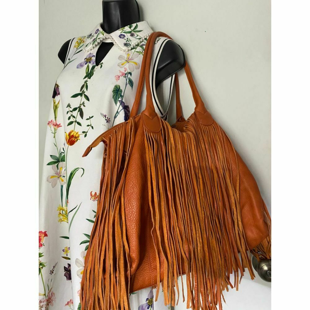 OTTImia Orange Leather Shoulder Bag