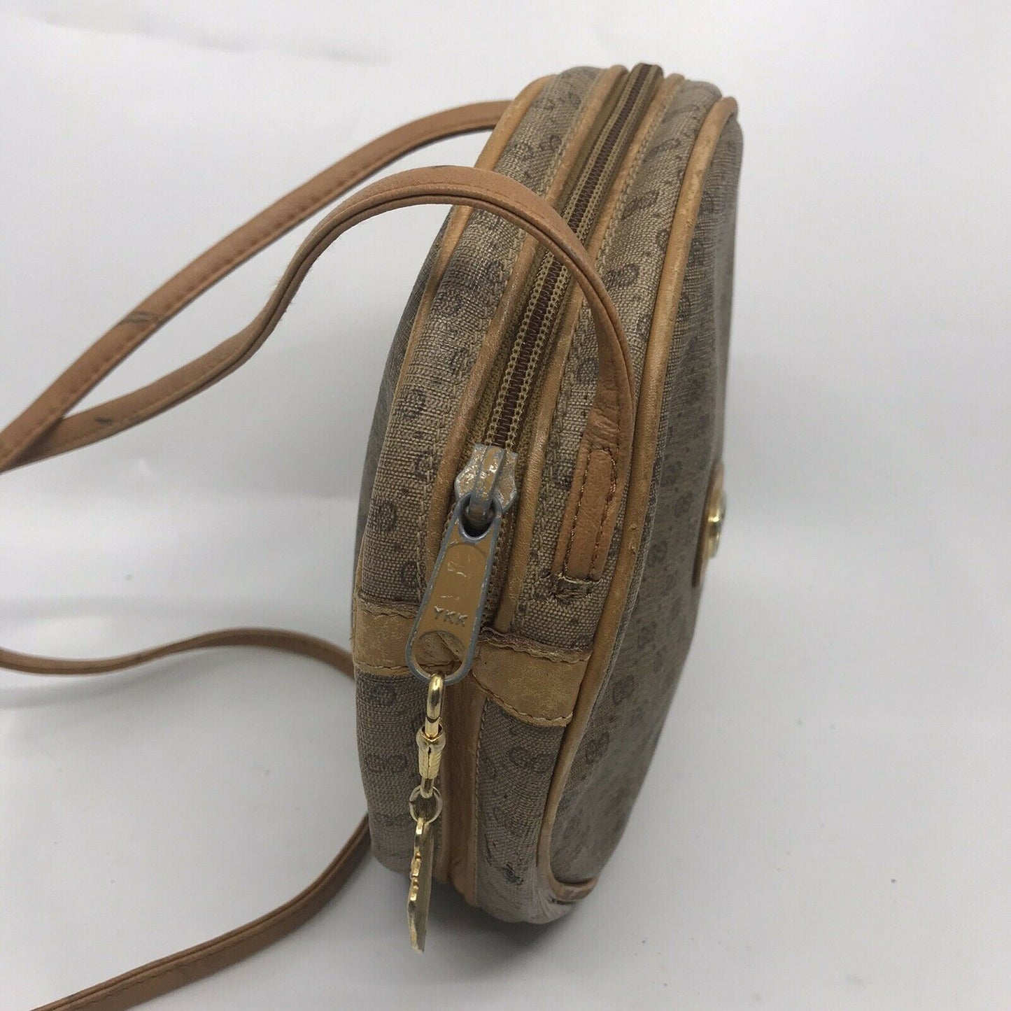 GUCCI Vintage Brown Shoulder Bag All Over Signature