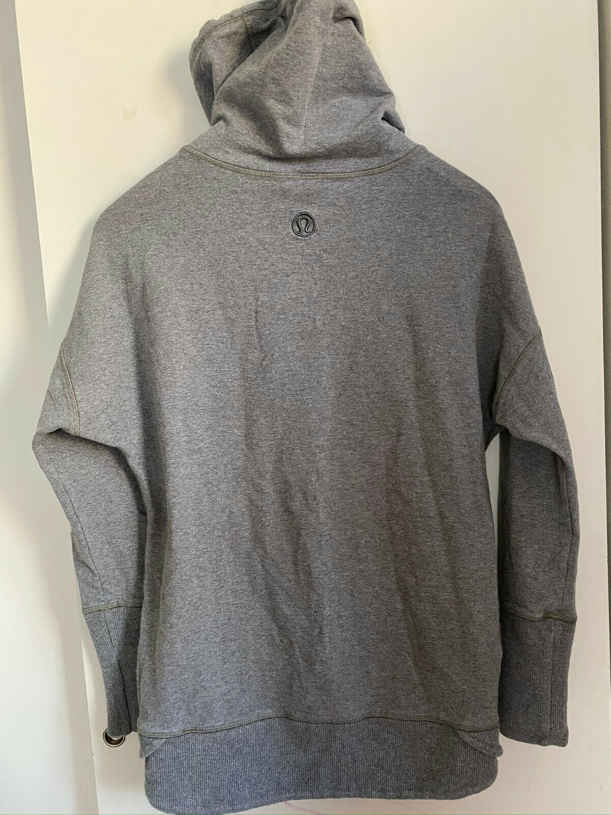 LULULEMON Womens Gray Long Sleeves Stylish Sweaters Size: 4