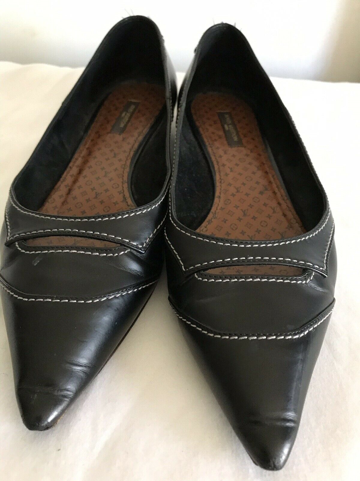 LOUIS VUITTON Womens Brown Leather Flats Size 39
