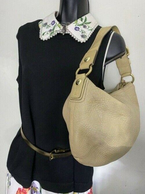 coach beige leather shoulder bag