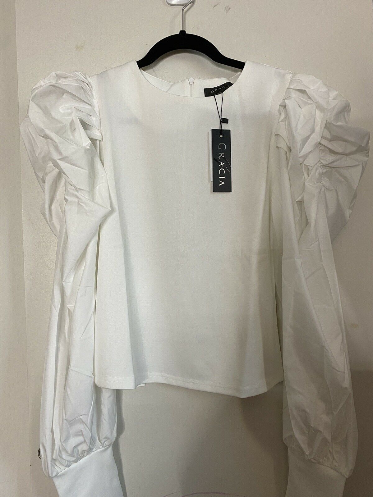 GRACIA NWT! White Ruffled LS top S/M/L