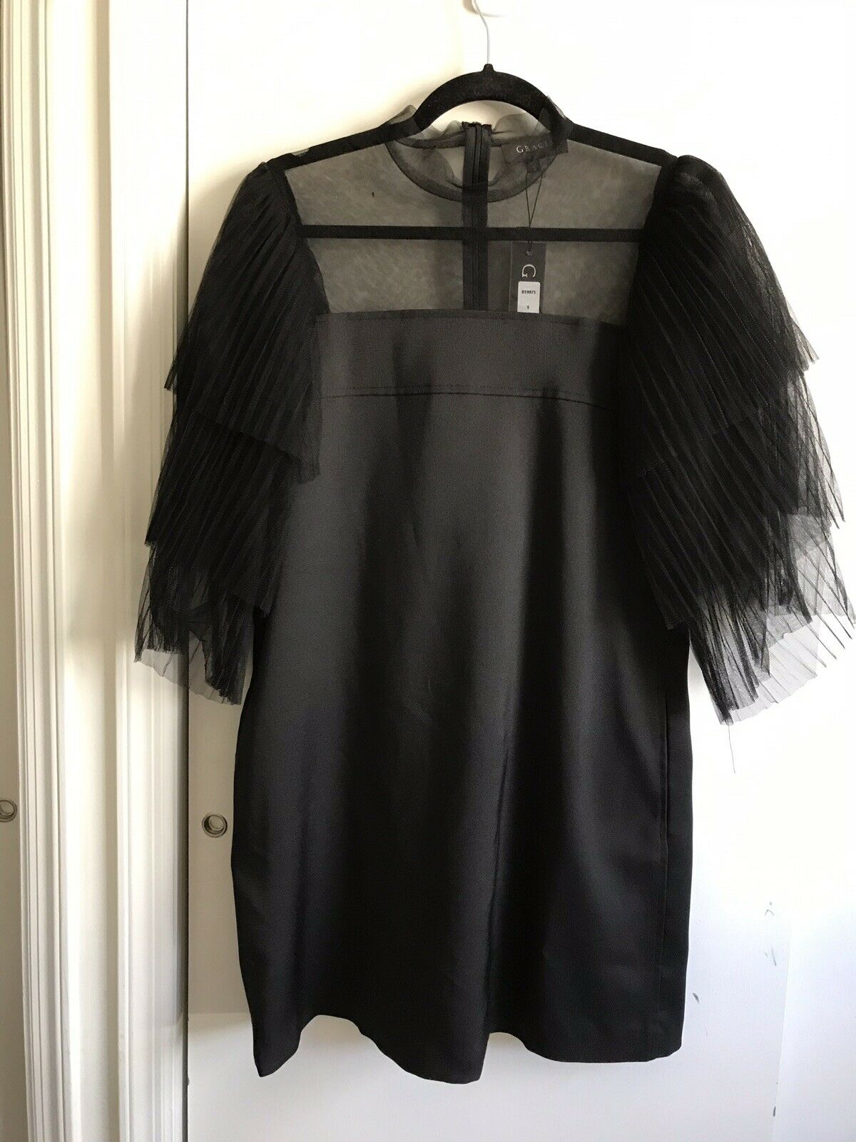 NWT! GRACIA Black Dress W/ Puff Sleeves