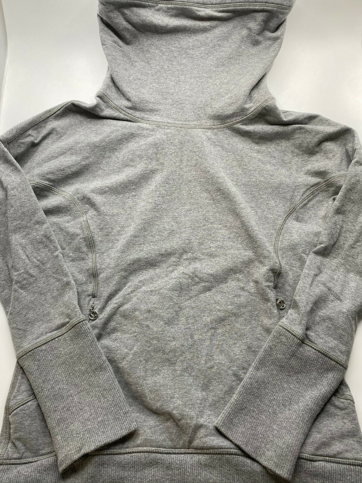 LULULEMON Womens Gray Long Sleeves Stylish Sweaters Size: 4