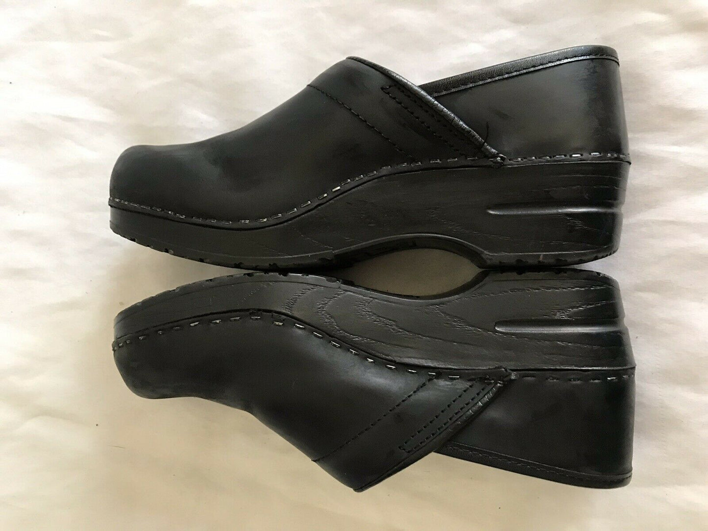 Dansko Classic Clogs -Black-Size US 8.5