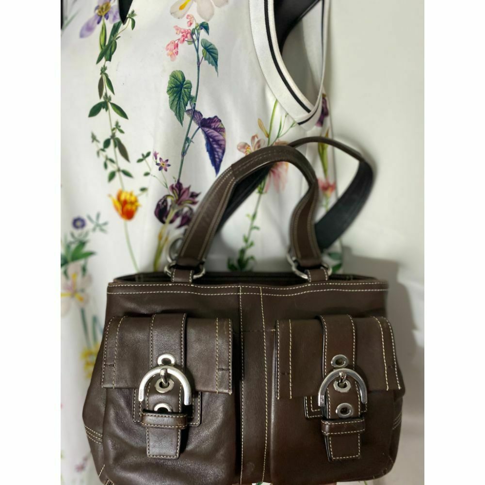 COACH Medium/ Large Leather Brown Shoulder Bag