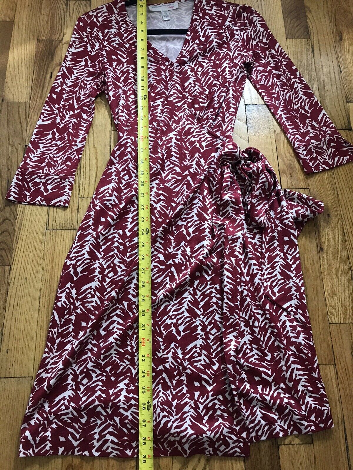 Diane Von Furstenberg Wrap Dress Vintage Collection Size 2