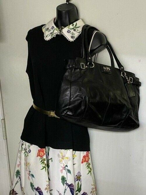 coach large black leather shoulder bag