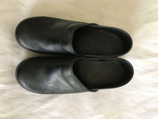 Dansko Classic Clogs -Black-Size US 8.5