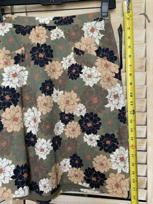 Nicole Miller white tan black floral msrp skirt
