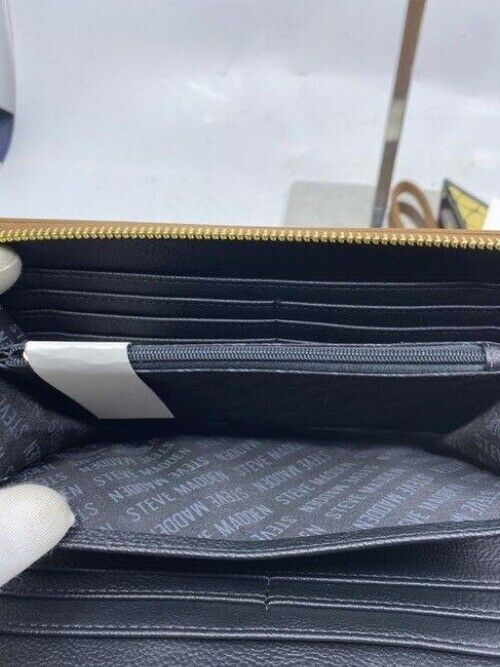 steve madden box xl new in wallet