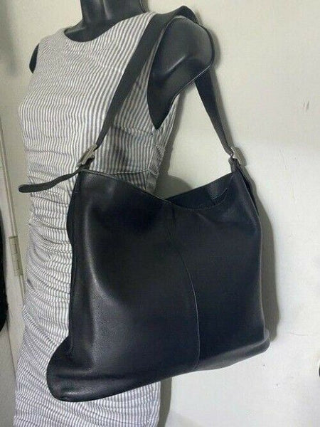 coach vintage handbag great find black leather shoulder bag