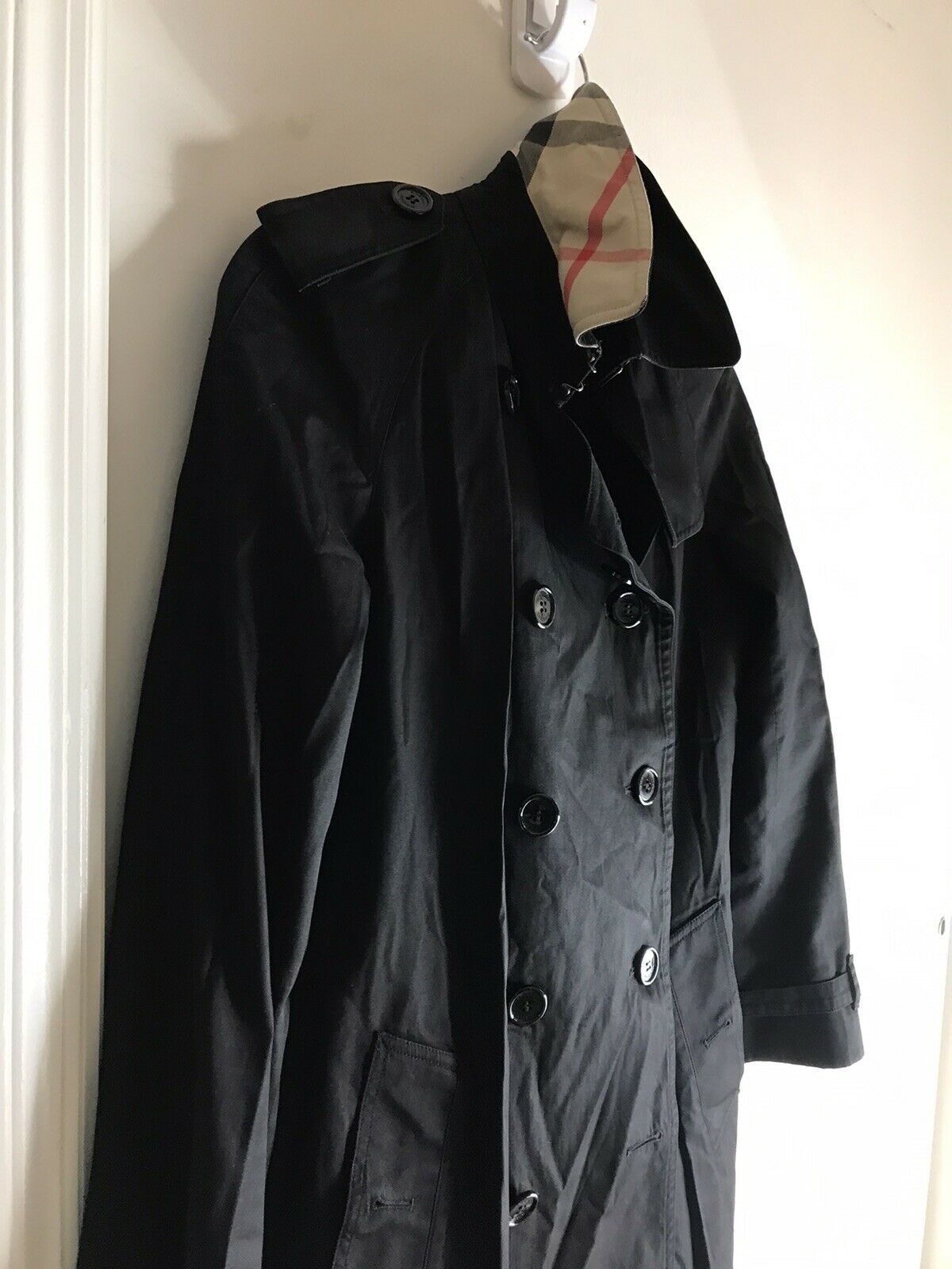 BURBERRY Women’s Trench Coat size 6 Needs Repair