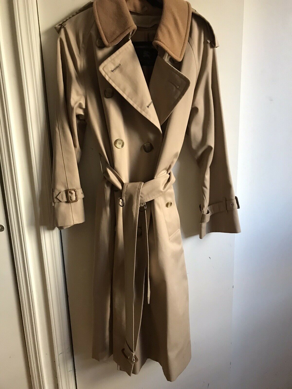 BURBERRY Men’s Khaki Trench Coat Excellent! XL