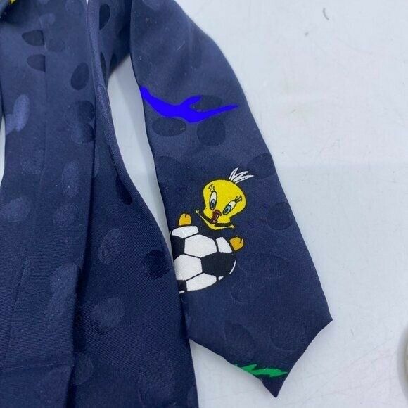 Looney Tunes Mania Soccer Tie