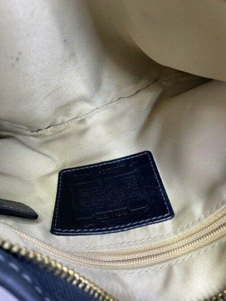 coach medium black beige fabric shoulder bag