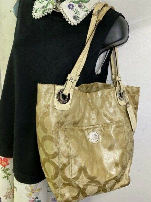 coach large tan fabric tote