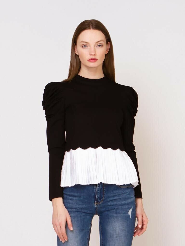 GRACIA NWT! Black Knit With white pleats And puffed Sleeves S/M/L