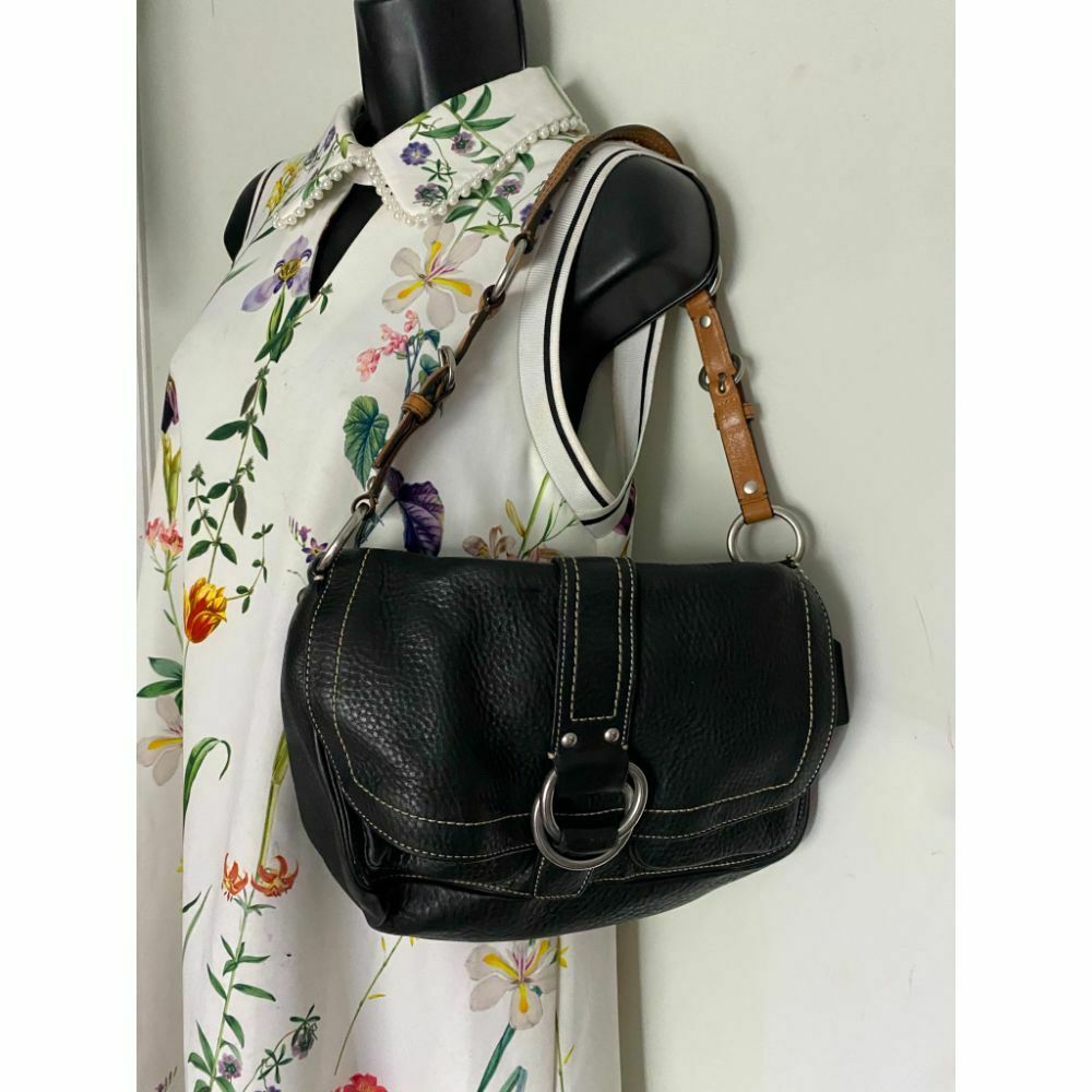 Coach Black Medium Leather Shoulder/Handbag