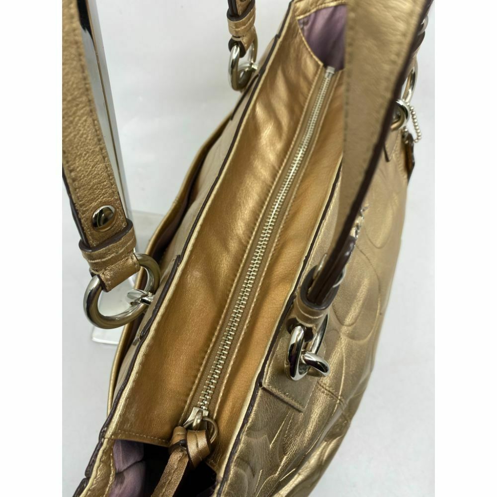 COACH Medium/ Large Leather Gold Shoulder Bag