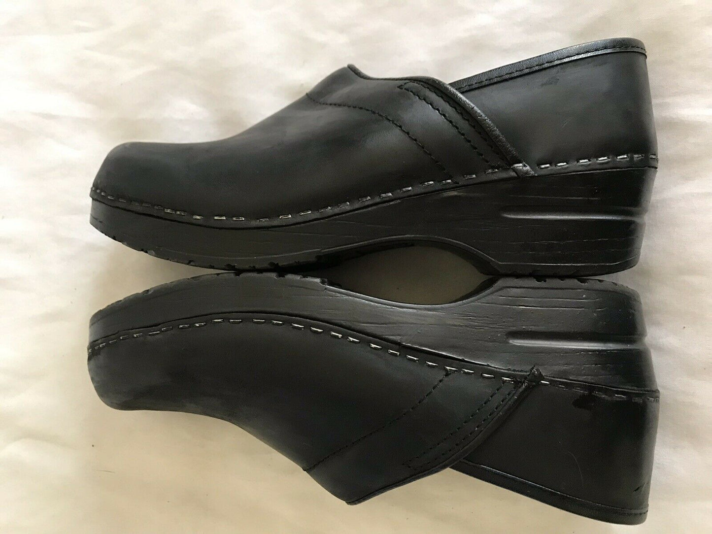 Dansko Classic Clogs -Black-Size US 8.5