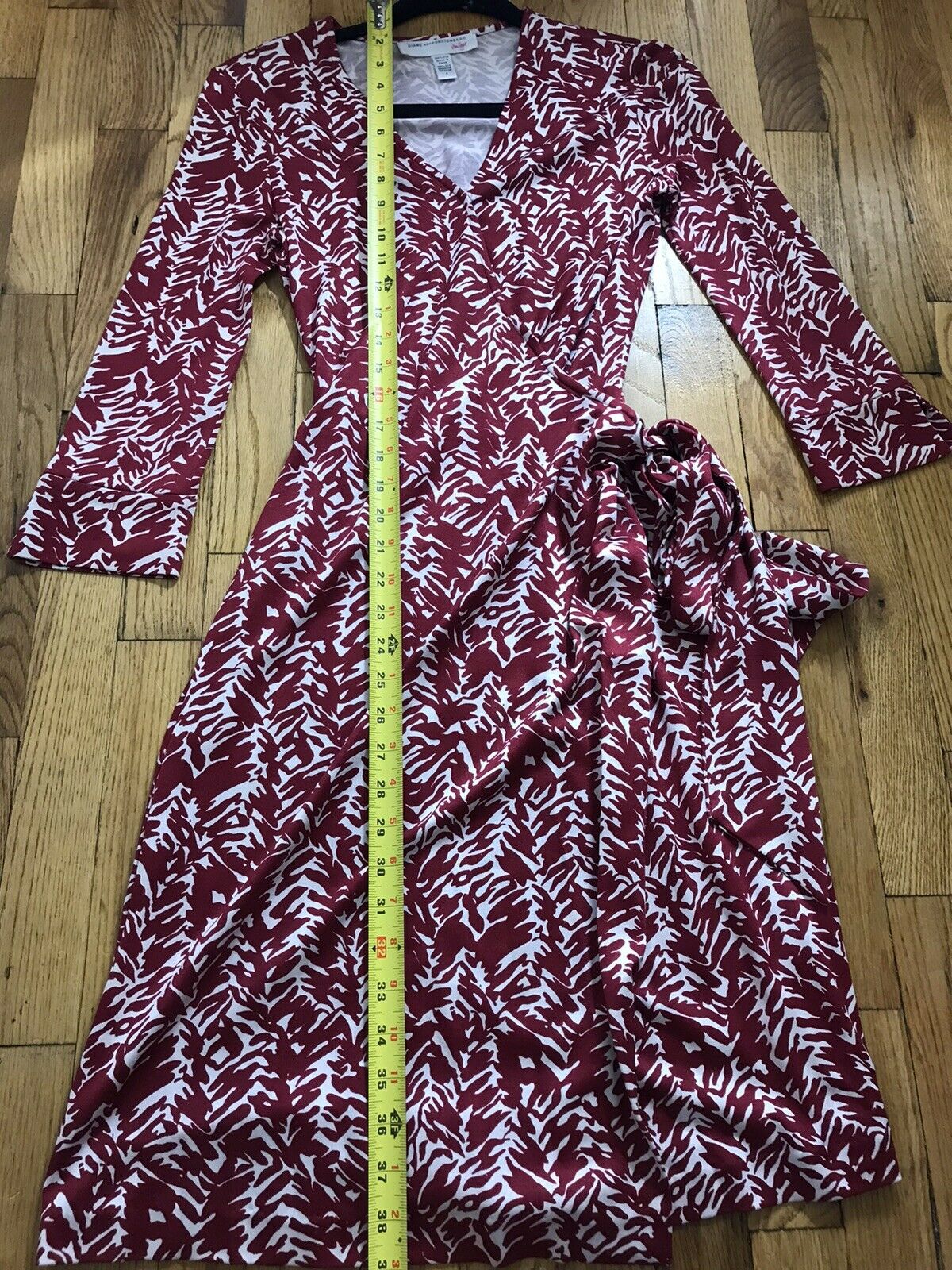 Diane Von Furstenberg Wrap Dress Vintage Collection Size 2