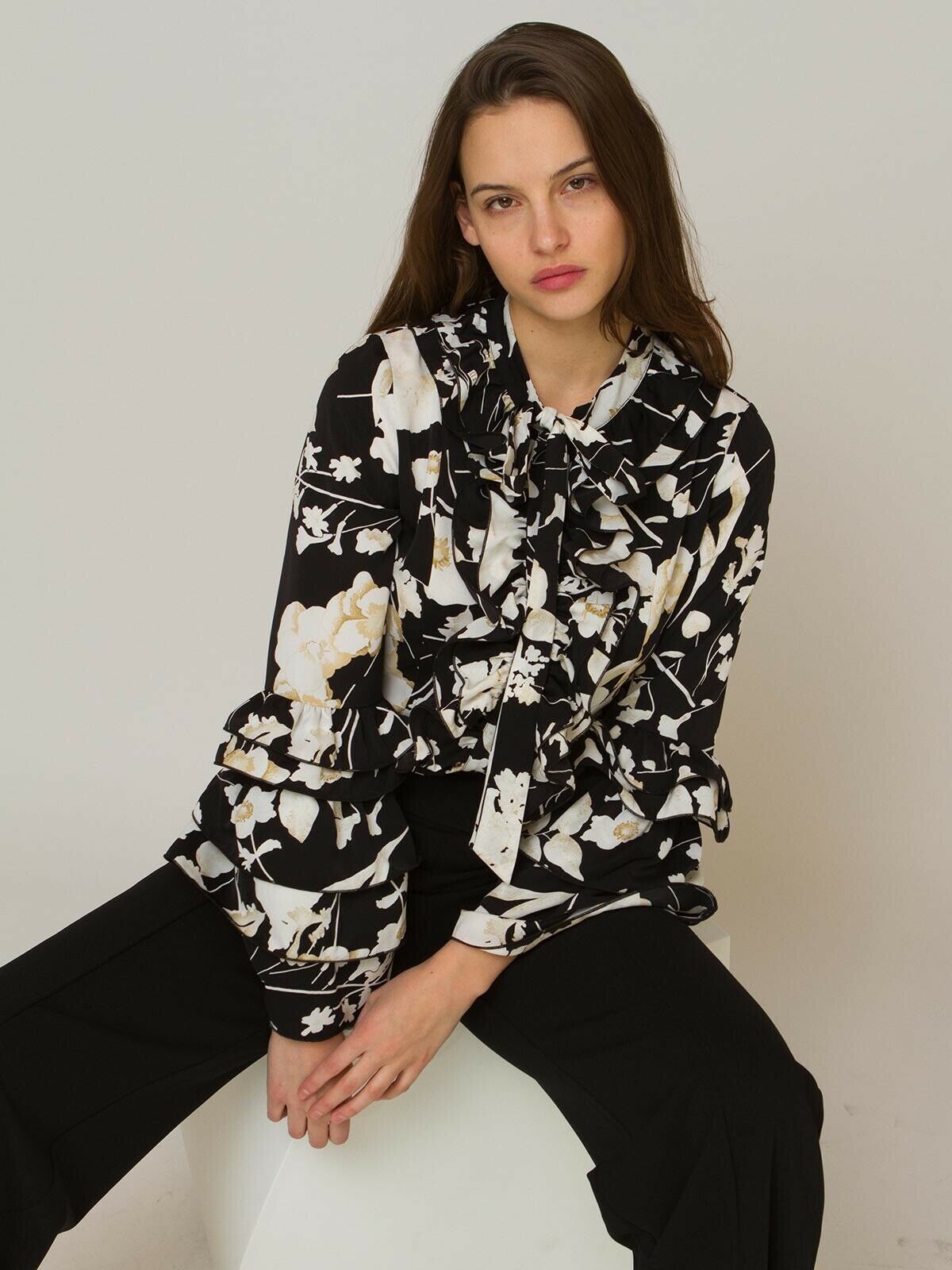 GRACIA NWT! Floral Long sleeve top S/M/L