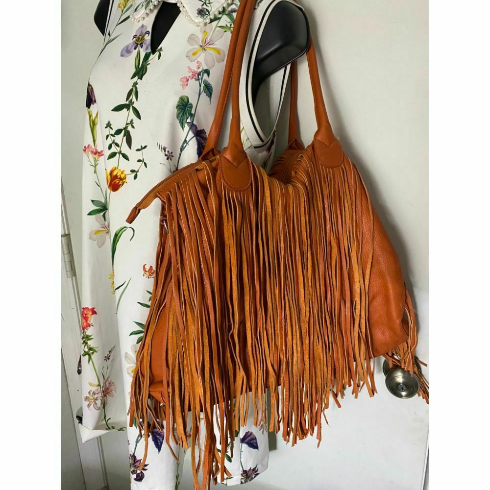 OTTImia Orange Leather Shoulder Bag