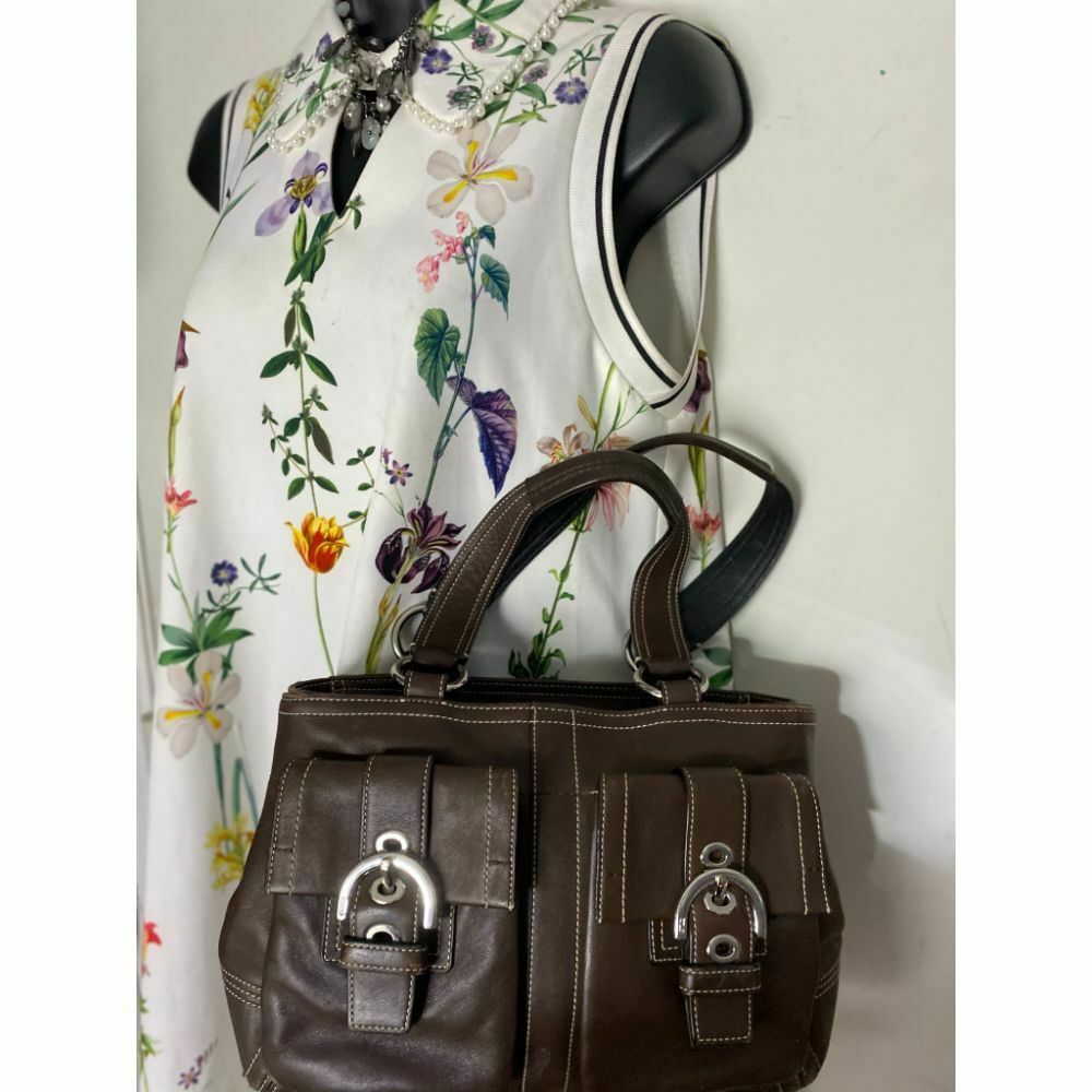 COACH Medium/ Large Leather Brown Shoulder Bag
