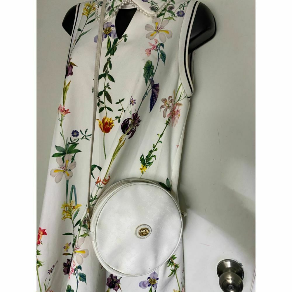 GUCCI White Canvas Signature Crossbody Bag