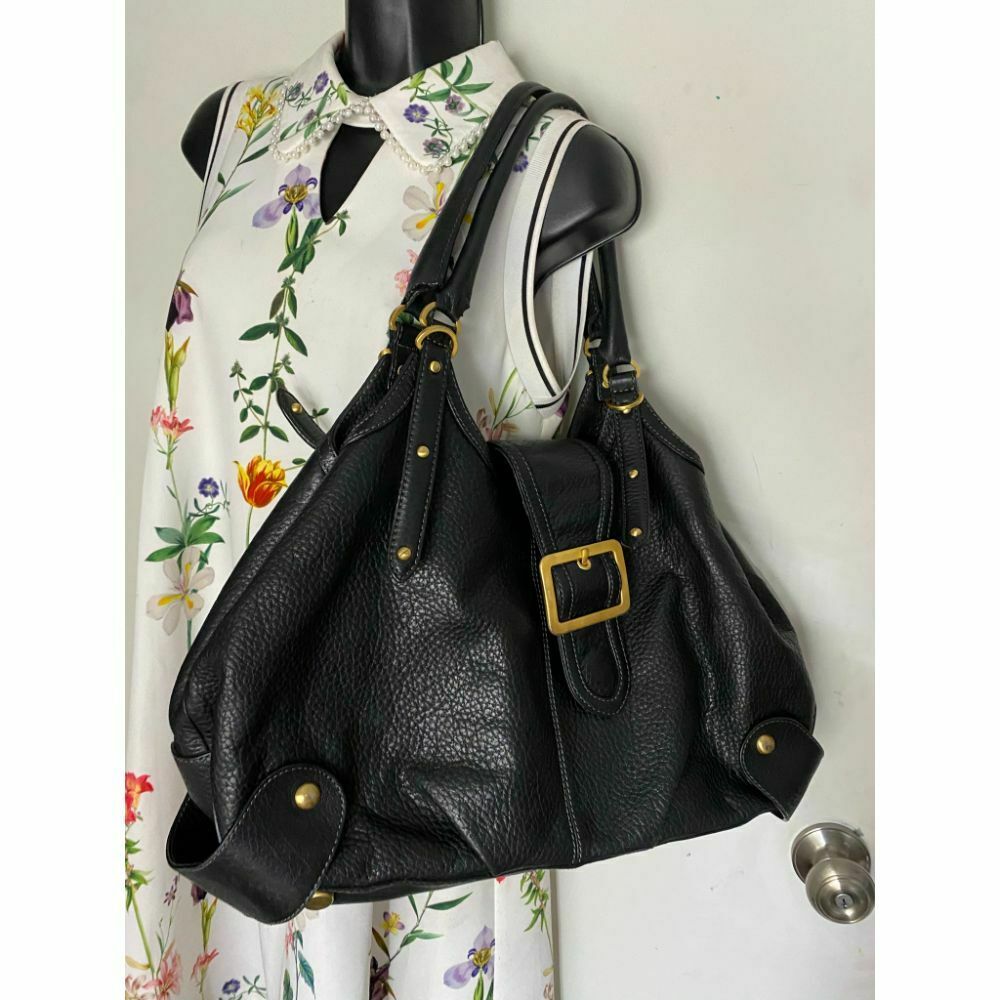 Maxx New York Black Leather Shoulder Bag
