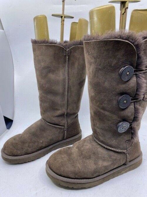 Ugg Australia Brown Button Classic Tall Bootsbooties Size Us