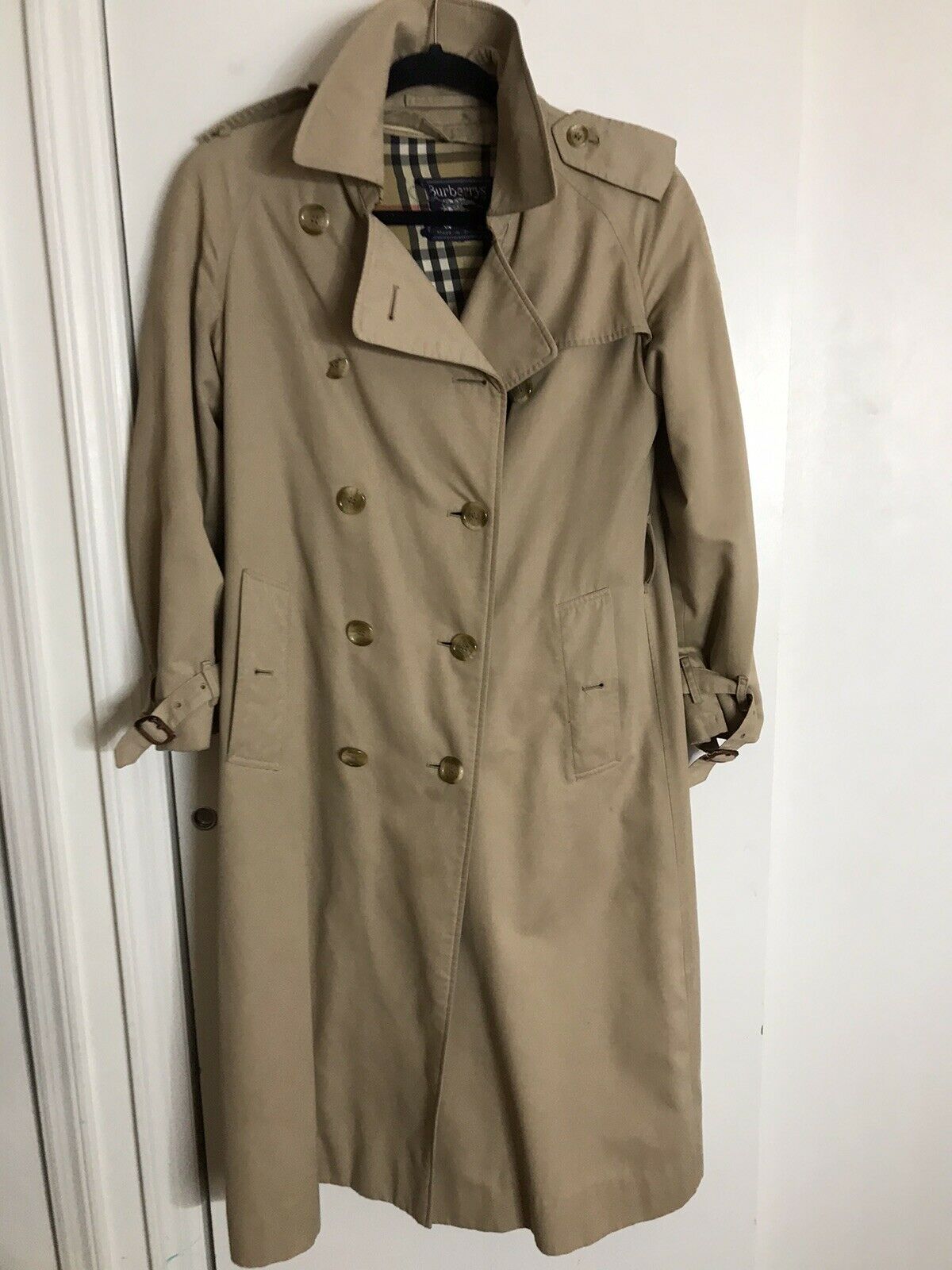 BURBERRY Women’s Vintage Khaki Trench Coat size 6