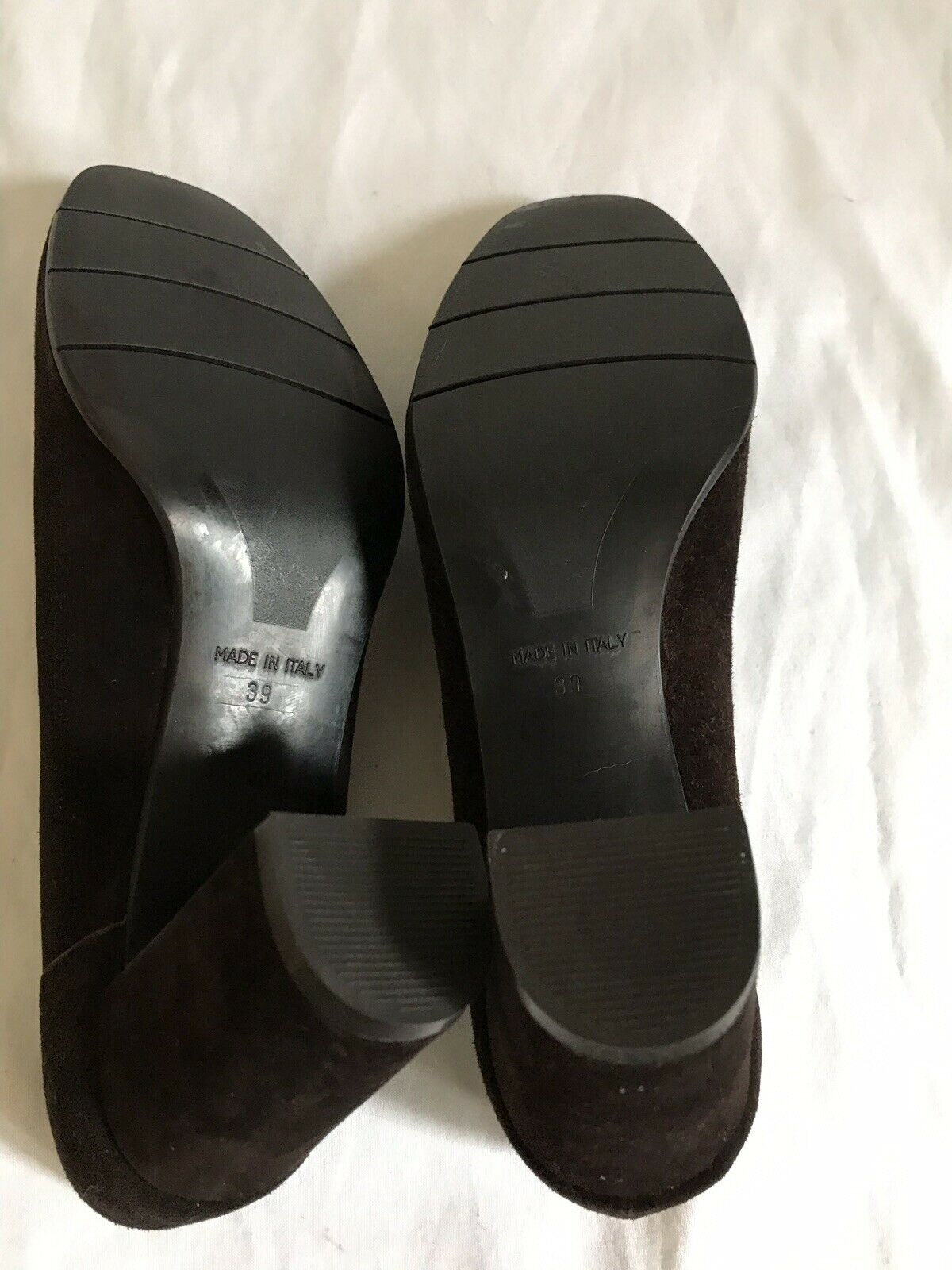 ANDREA CARRANO Brown Suede Mid Heel Pump 9