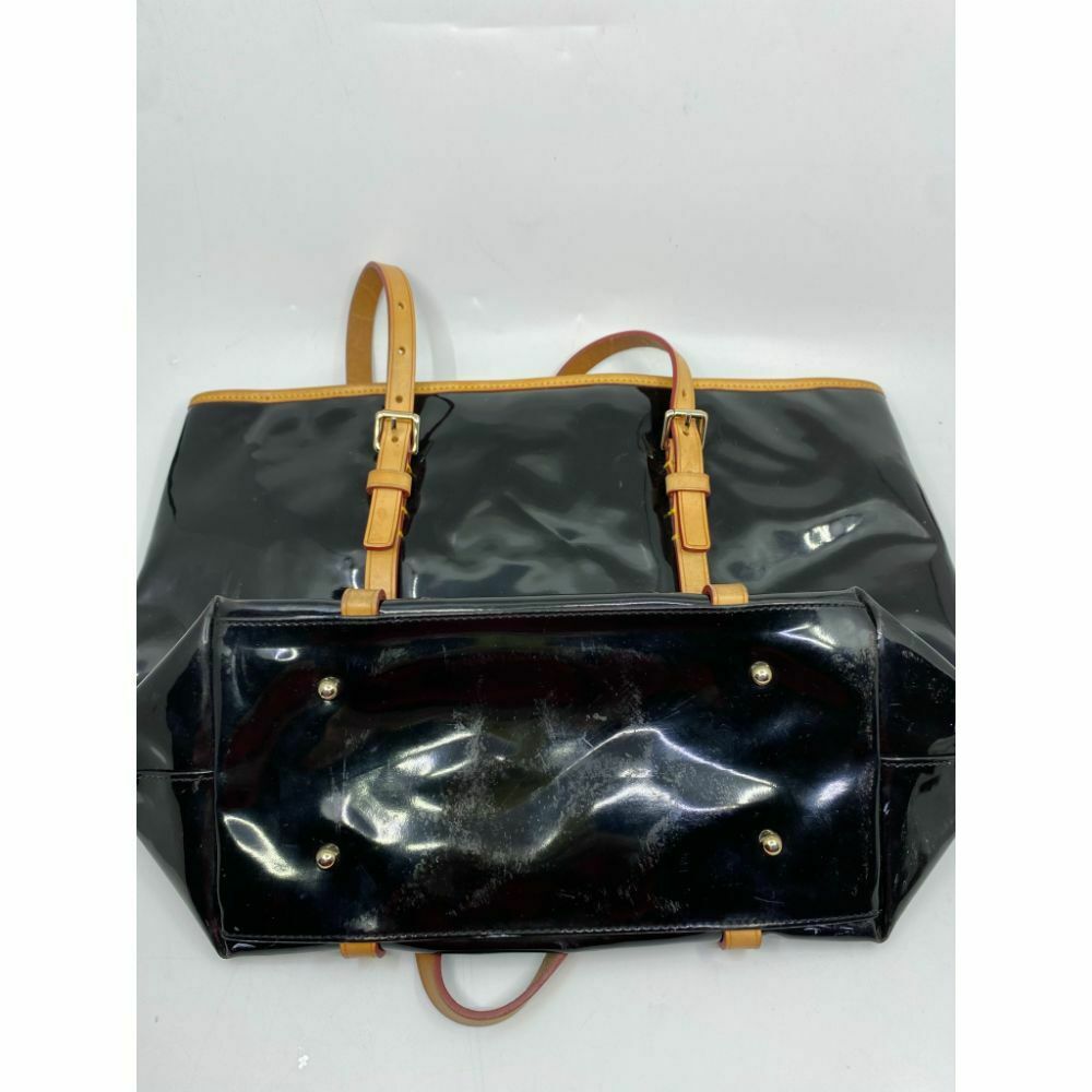 DOONEY & BOURKE Black Tan Patent Leather Tote Bag