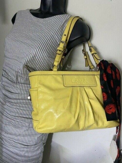coach w w detachable specialty tie accent yellow shoulder bag