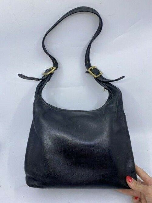 coach vintage black leather shoulder bag
