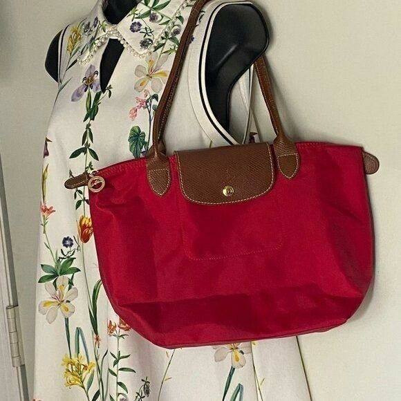 Lonchamp Lightweight Large Red Shoulder Bag