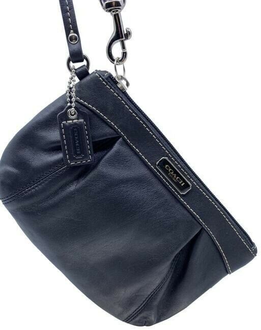 coach new classic black leather wristlet